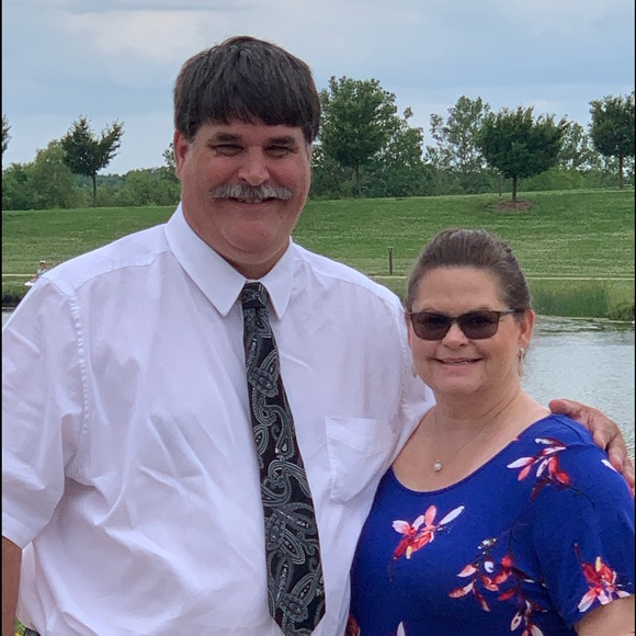 Meet your Posher, Gary & Teri - Picture 1 of 1